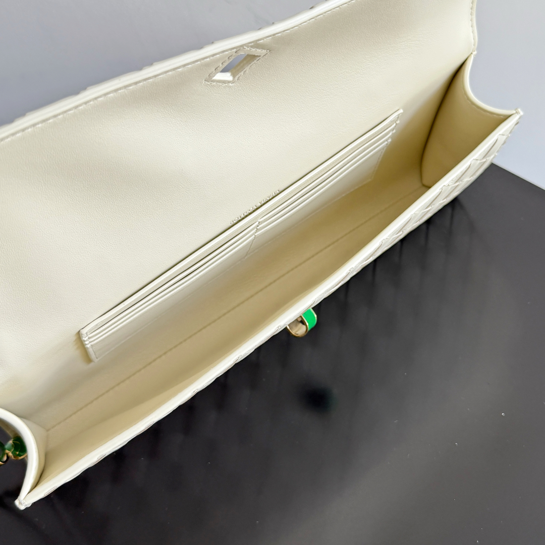 741511手拿晚宴包 海鹽色_10