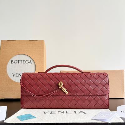 741511手拿晚宴包 新色～沙比利紅色