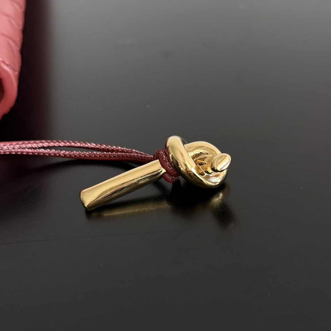 741511手拿晚宴包 新色～沙比利紅色_8