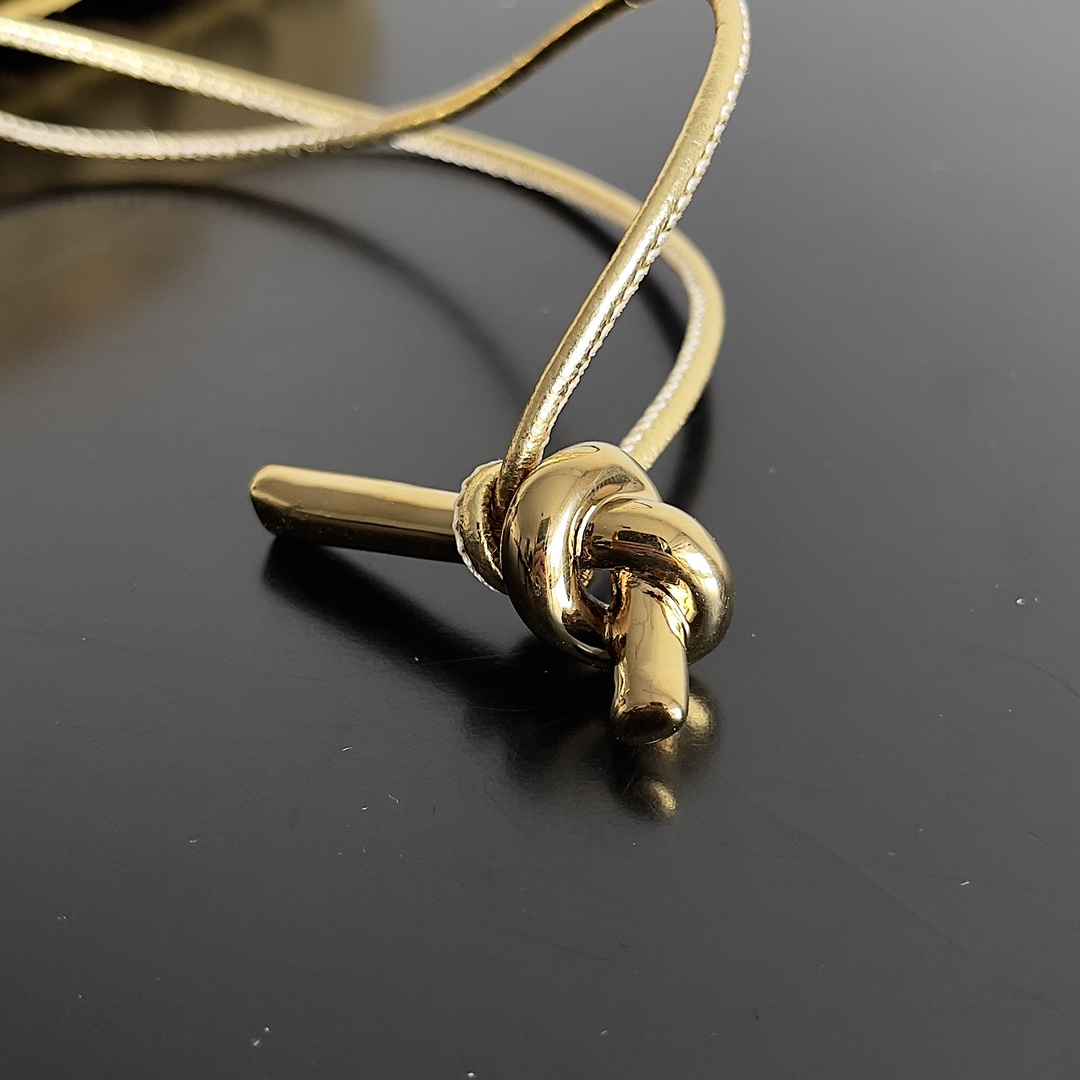 741511手拿晚宴包 金色大號出_8