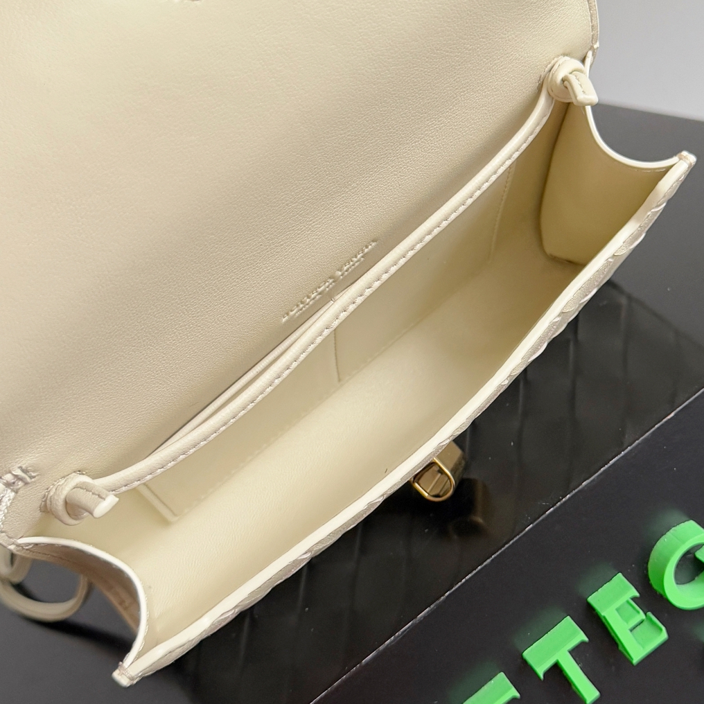 836940 Andiamo 海鹽色_10