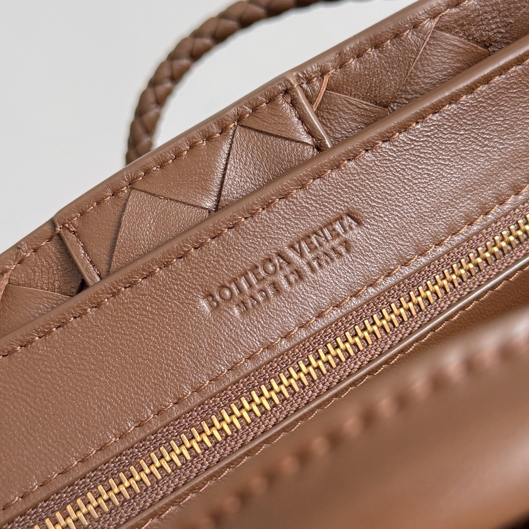 743568 Andiamo蝴蝶結小號 榛果棕_8