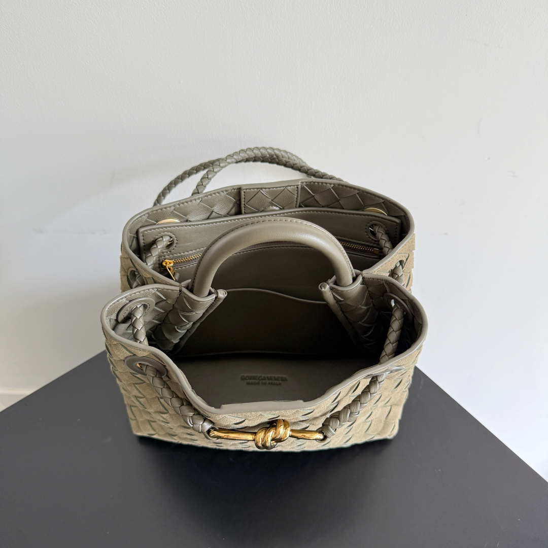 743568 Andiamo蝴蝶結小號 反絨柏樹綠_10