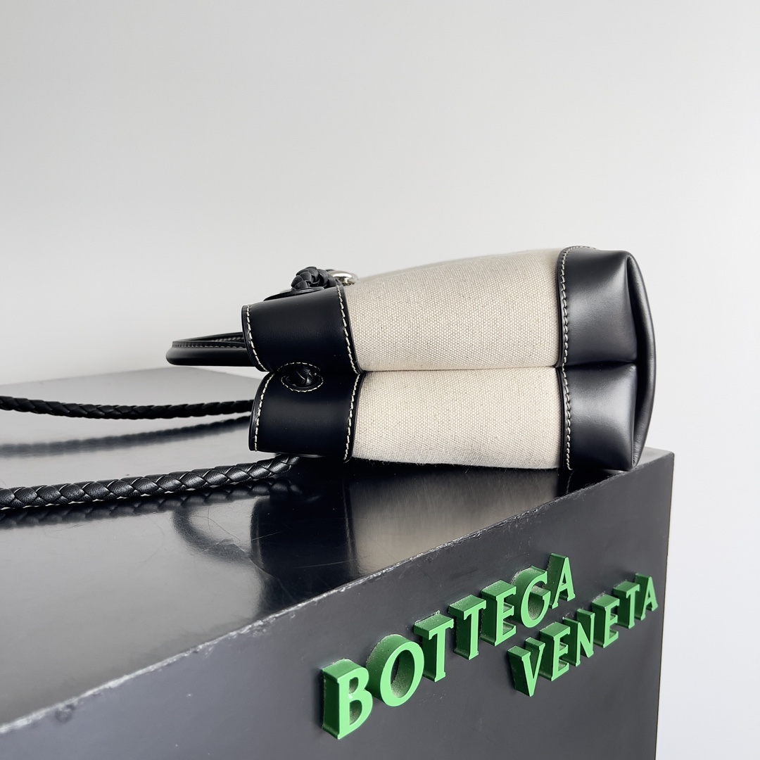 743568 Andiamo蝴蝶結小號 帆布銀扣_4