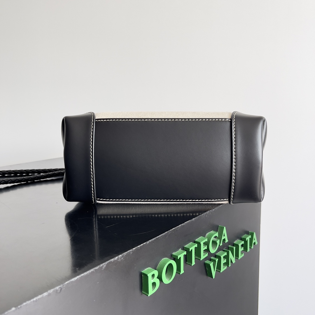 743568 Andiamo蝴蝶結小號 黑色金扣_5