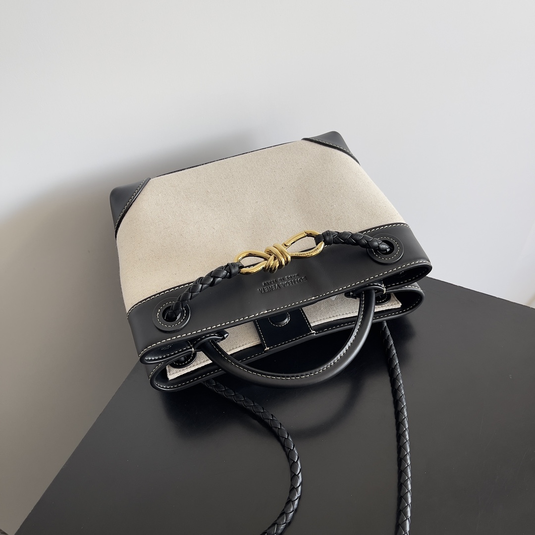 743568 Andiamo蝴蝶結小號 黑色金扣_7