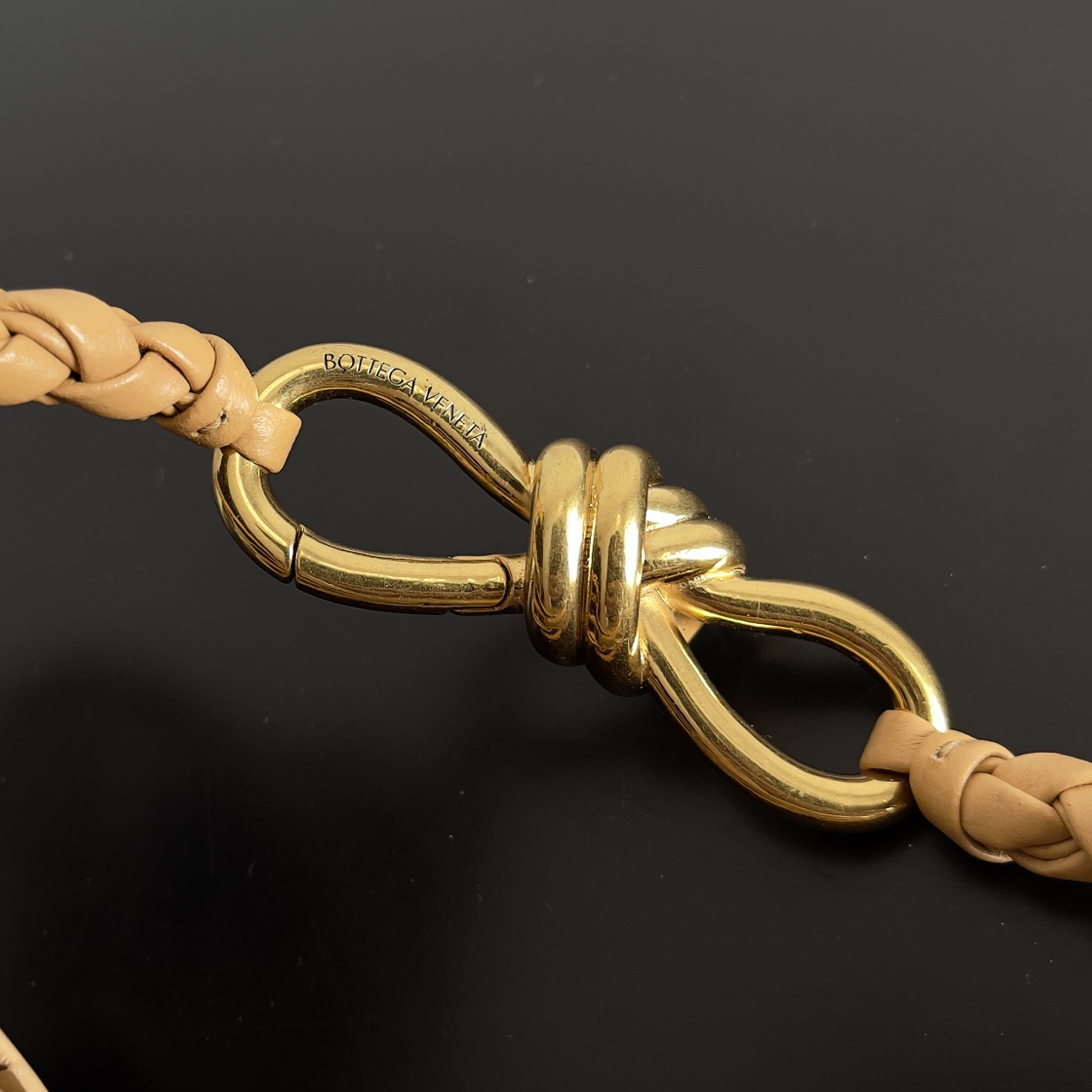 743568 Andiamo蝴蝶結小號 杏仁色_4