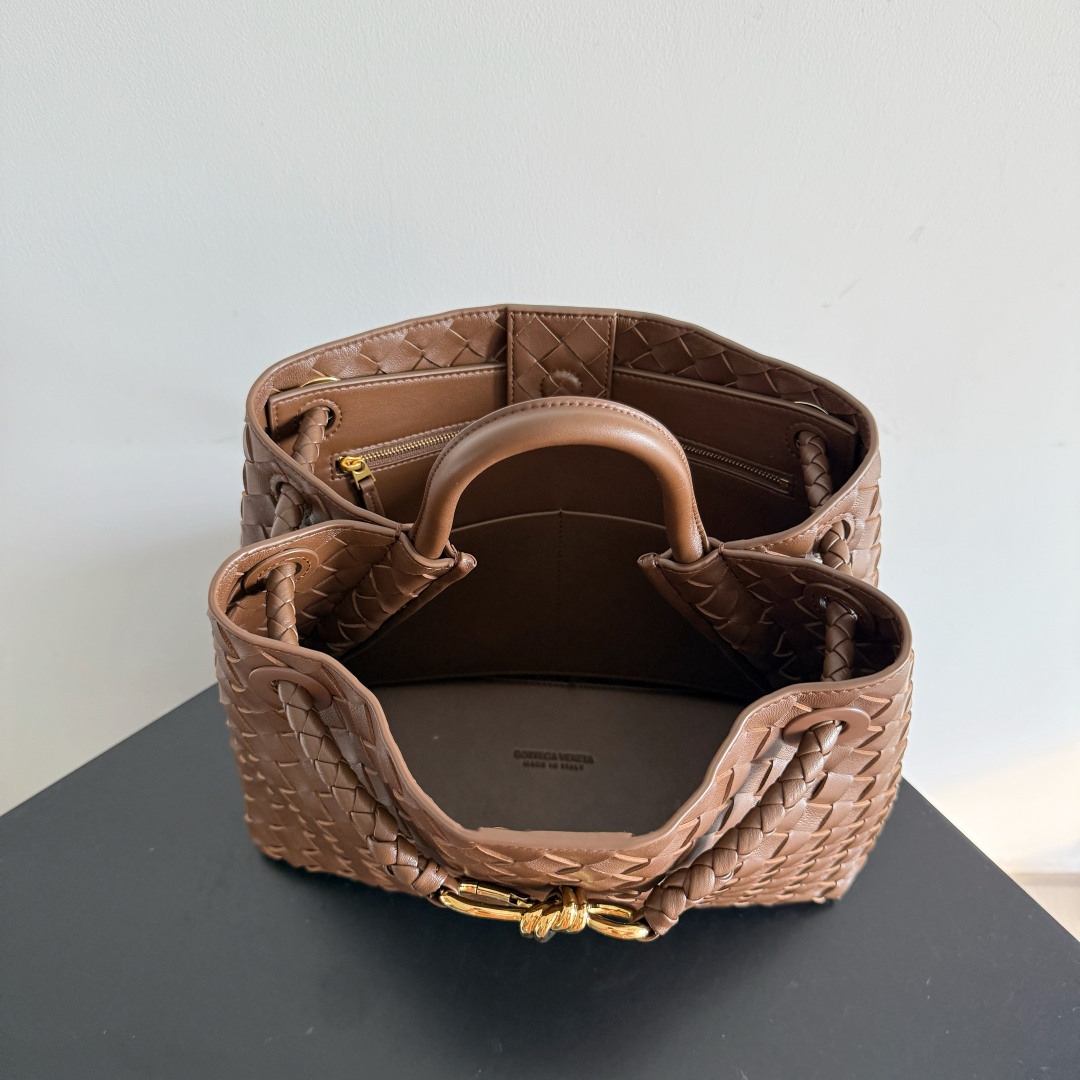 743572 Andiamo蝴蝶結中號 榛果棕_10