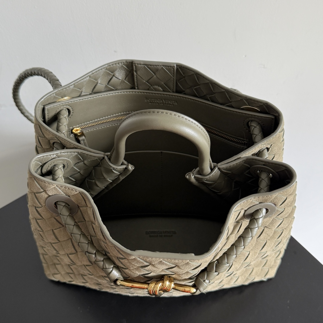 743572 Andiamo蝴蝶結中號 反絨柏樹綠_10