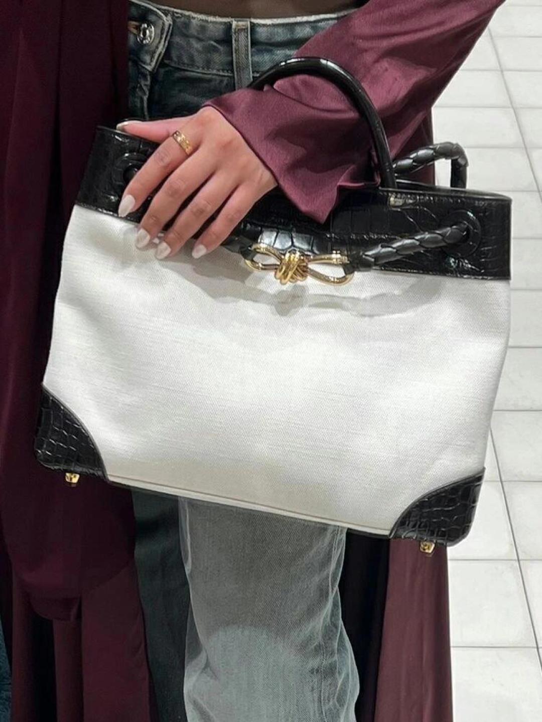 743572 Andiamo蝴蝶結中號 鱷魚紋帆布/黑色_11