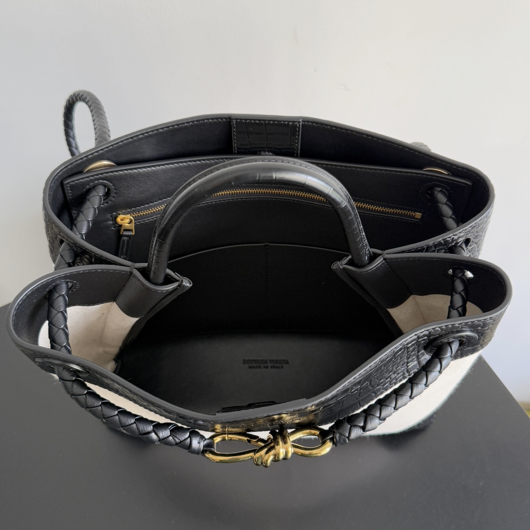 743572 Andiamo蝴蝶結中號 鱷魚紋帆布/黑色_10