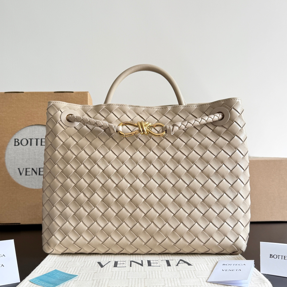 743572 Andiamo蝴蝶結中號 淡褐色_1