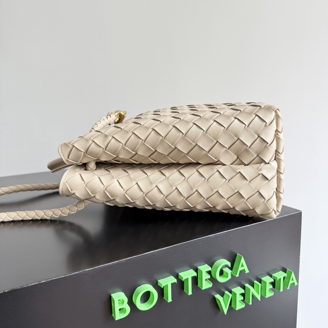 743572 Andiamo蝴蝶結中號 淡褐色_3