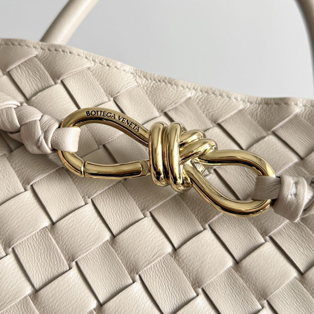 743572 Andiamo蝴蝶結中號 淡褐色_5