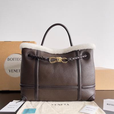 743572 Andiamo蝴蝶結中號 毛毛