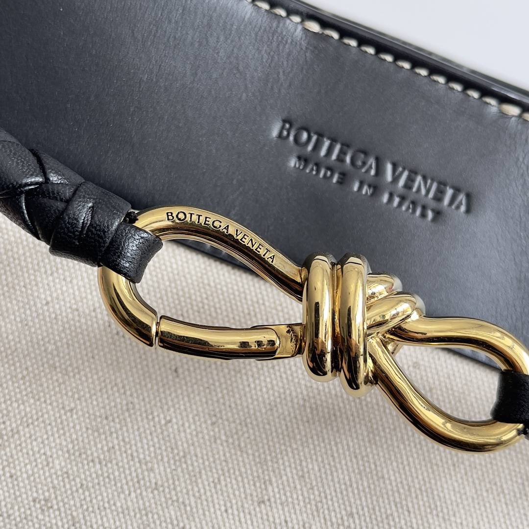 743572 Andiamo蝴蝶結中號 金扣_6