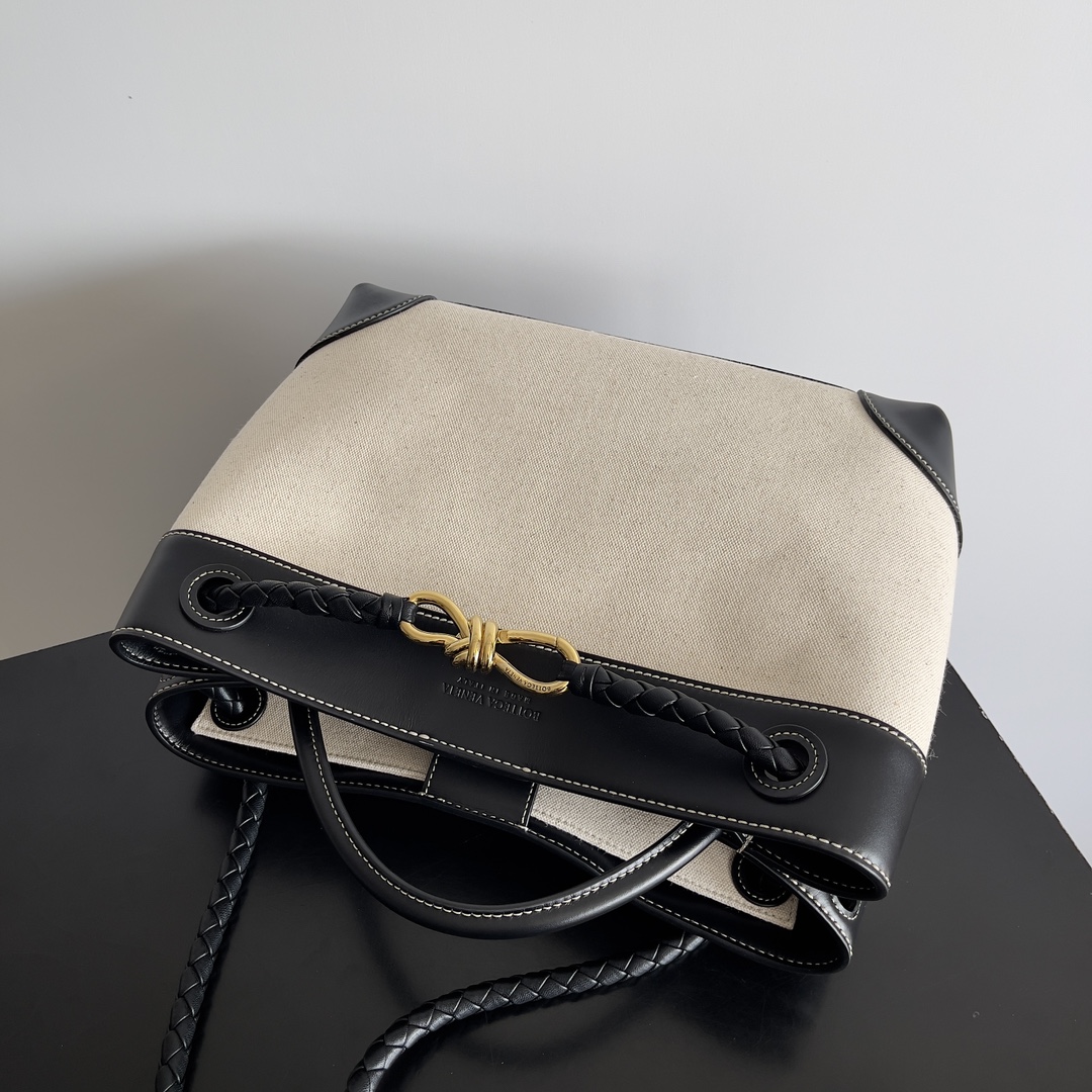 743572 Andiamo蝴蝶結中號 金扣_7