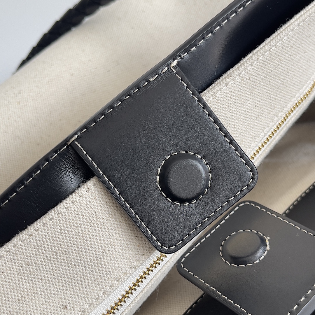 743572 Andiamo蝴蝶結中號 金扣_8