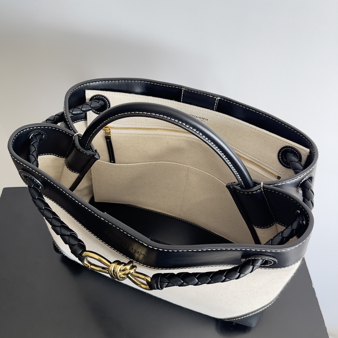 743572 Andiamo蝴蝶結中號 金扣_10