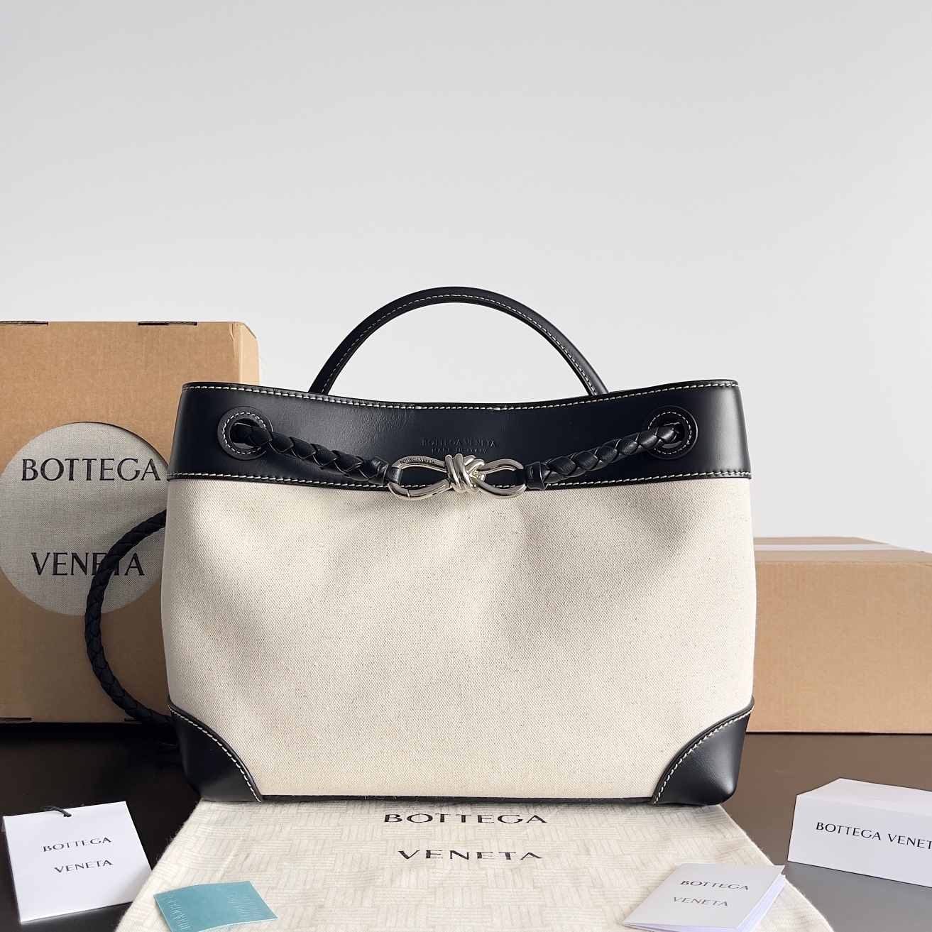 743572 Andiamo蝴蝶結中號 銀扣_1