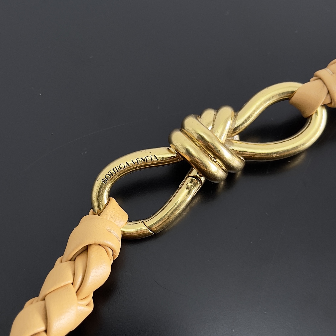 743572 Andiamo蝴蝶結中號 杏仁色_8