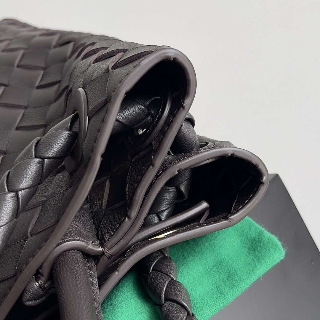 743572 Andiamo蝴蝶結中號 黑棕色_3