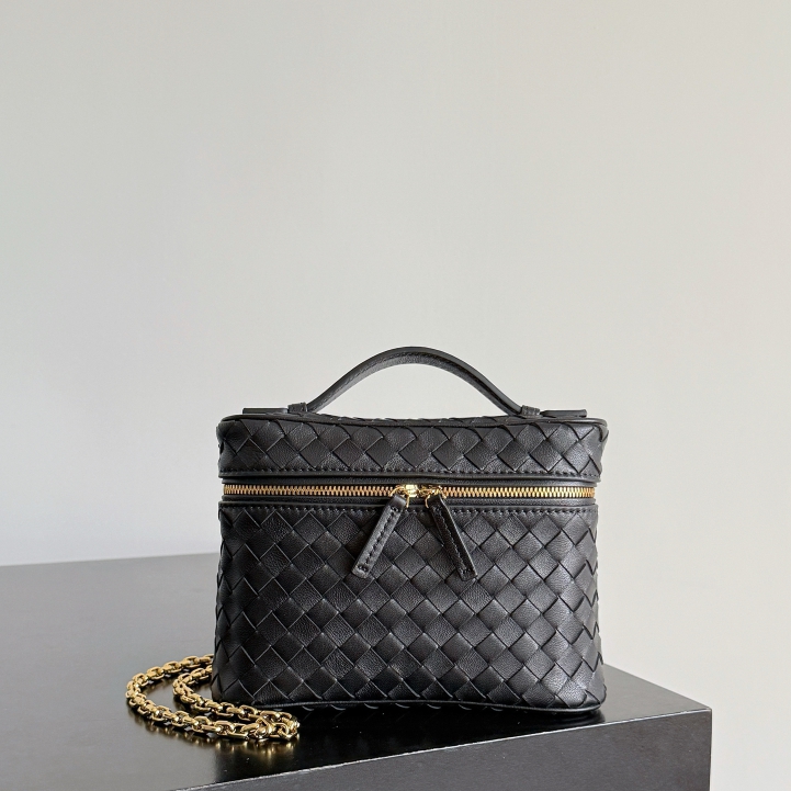 843800 Soft Vanity小號化妝包 黑色_2