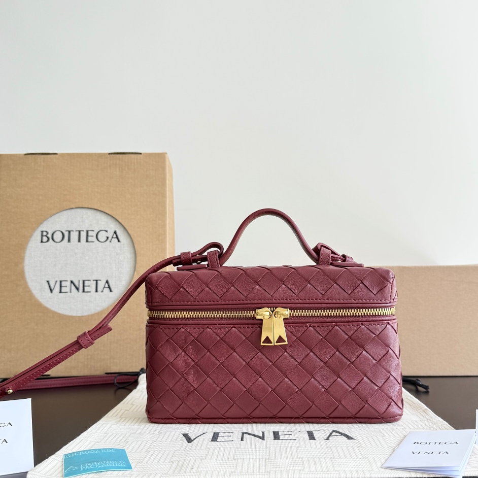 789109化妝包 新色～沙比利紅色_1