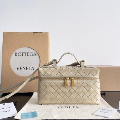 789109化妝包 淡奶油色