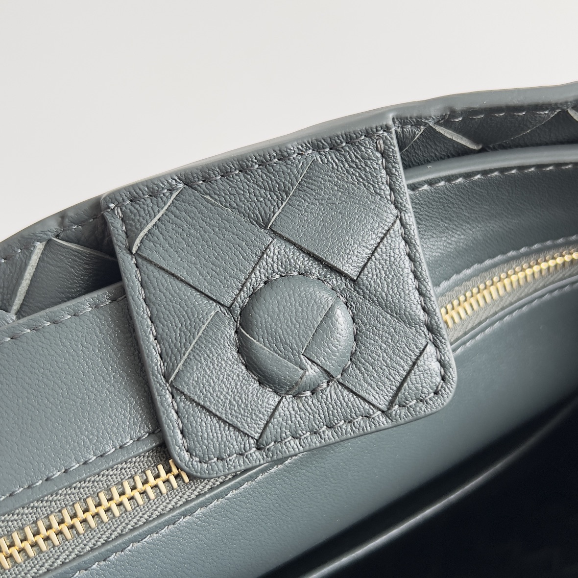 786008小號Andiamo鏈條包 鏈條款深綠色_8