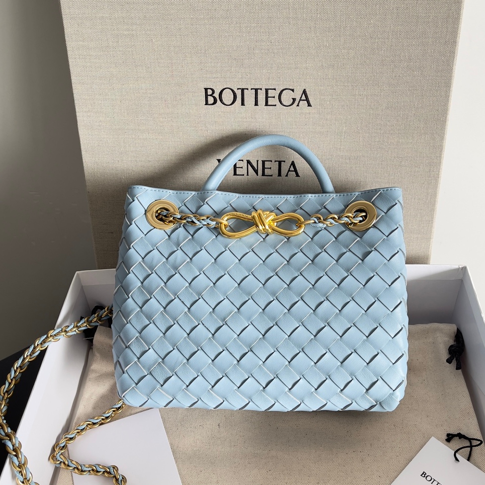 786008小號Andiamo鏈條包 淺藍色_1