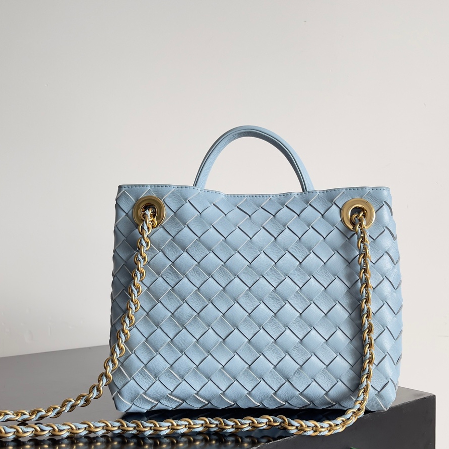 786008小號Andiamo鏈條包 淺藍色_4