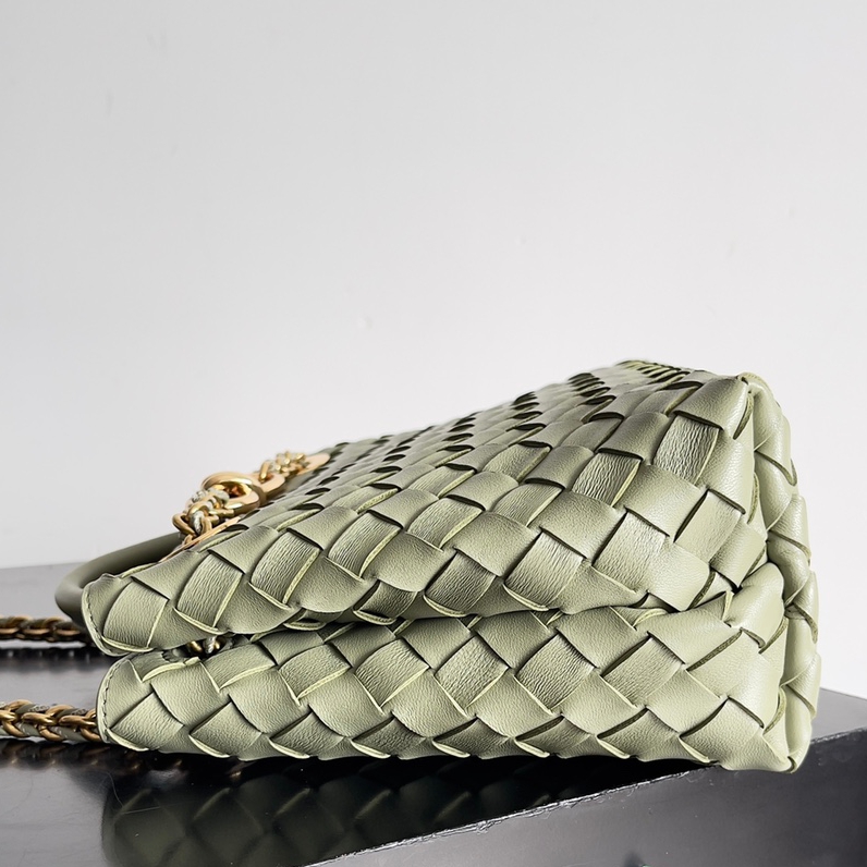 786008小號Andiamo鏈條包 洞石綠_3