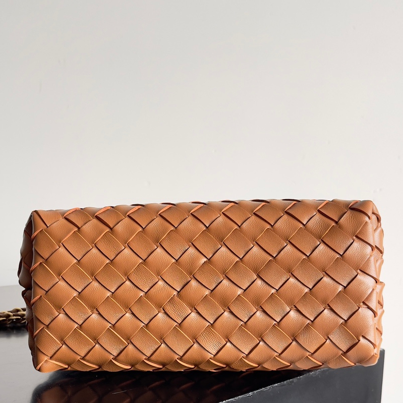 786008小號Andiamo鏈條包 栗棕色_5