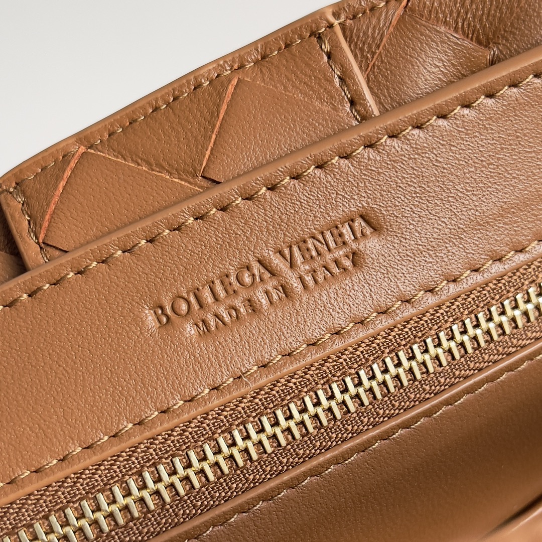 786008小號Andiamo鏈條包 栗棕色_8