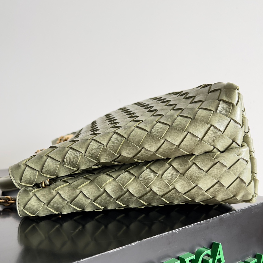 786009 Andiamo鏈條包朵中號 洞石綠_3