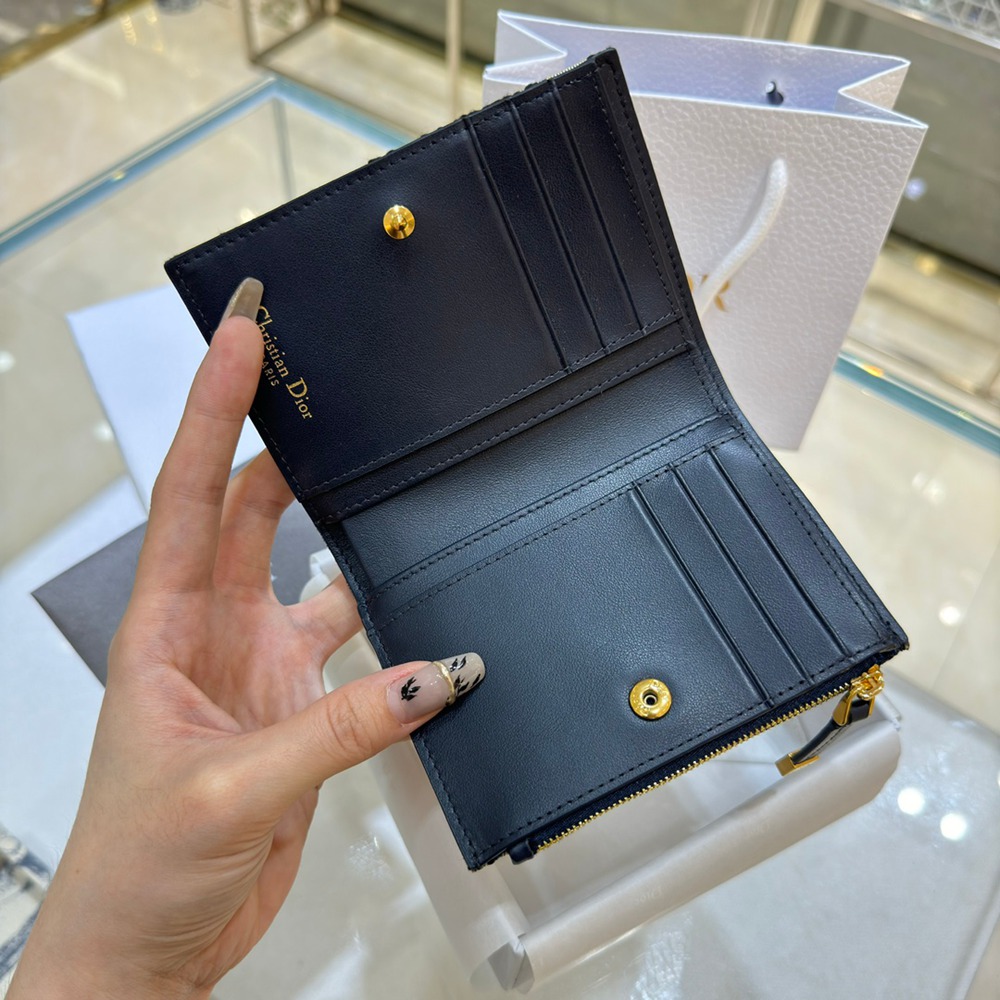 30 Montaigne Dahlia 錢包老花_4