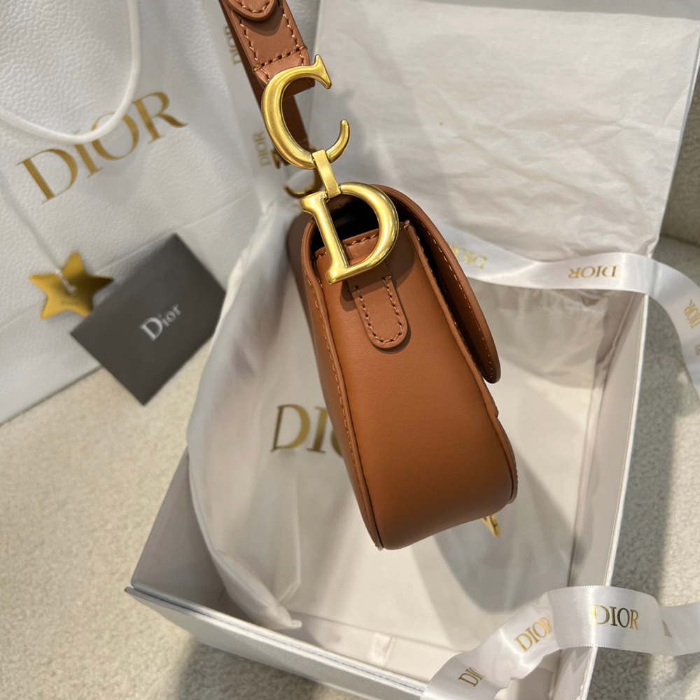 迷你Soft Saddle馬鞍包淺金色調復古光滑牛皮革_3