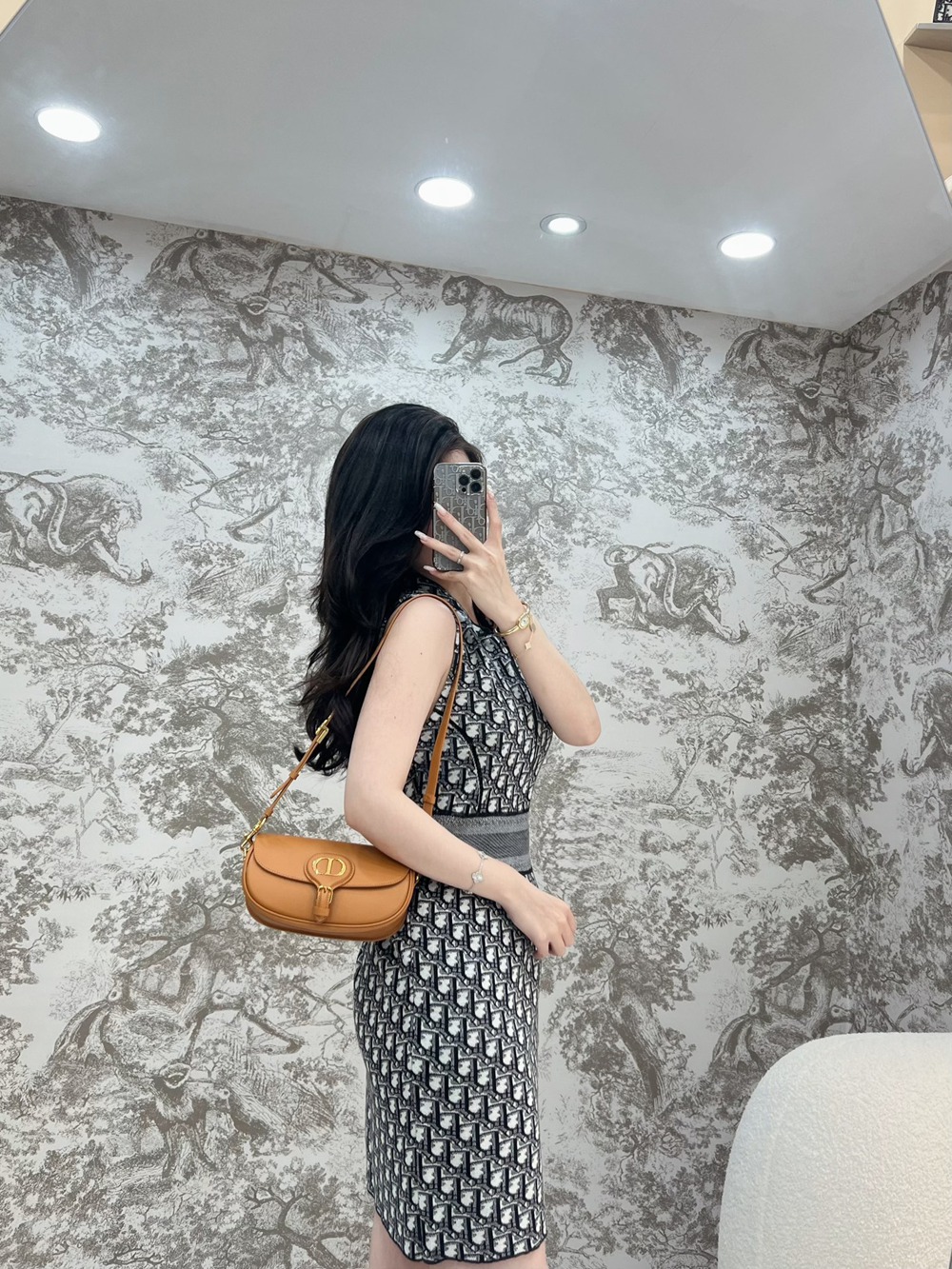 Bobby East-West棕色_5