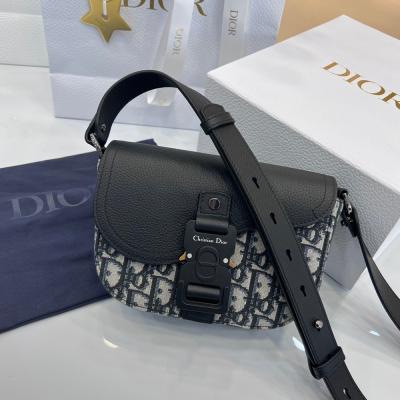 馬鞍手拿包附肩帶藍D