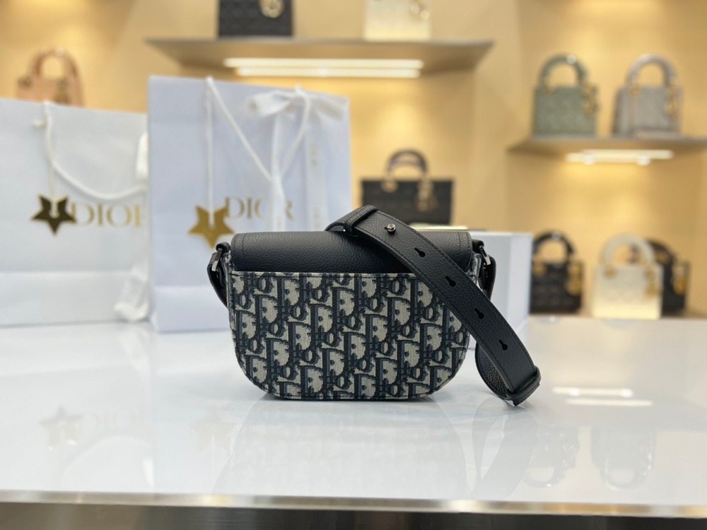 馬鞍手拿包附肩帶藍D_5