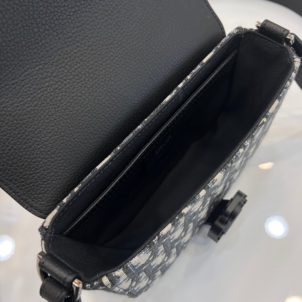 馬鞍手拿包附肩帶藍D_8