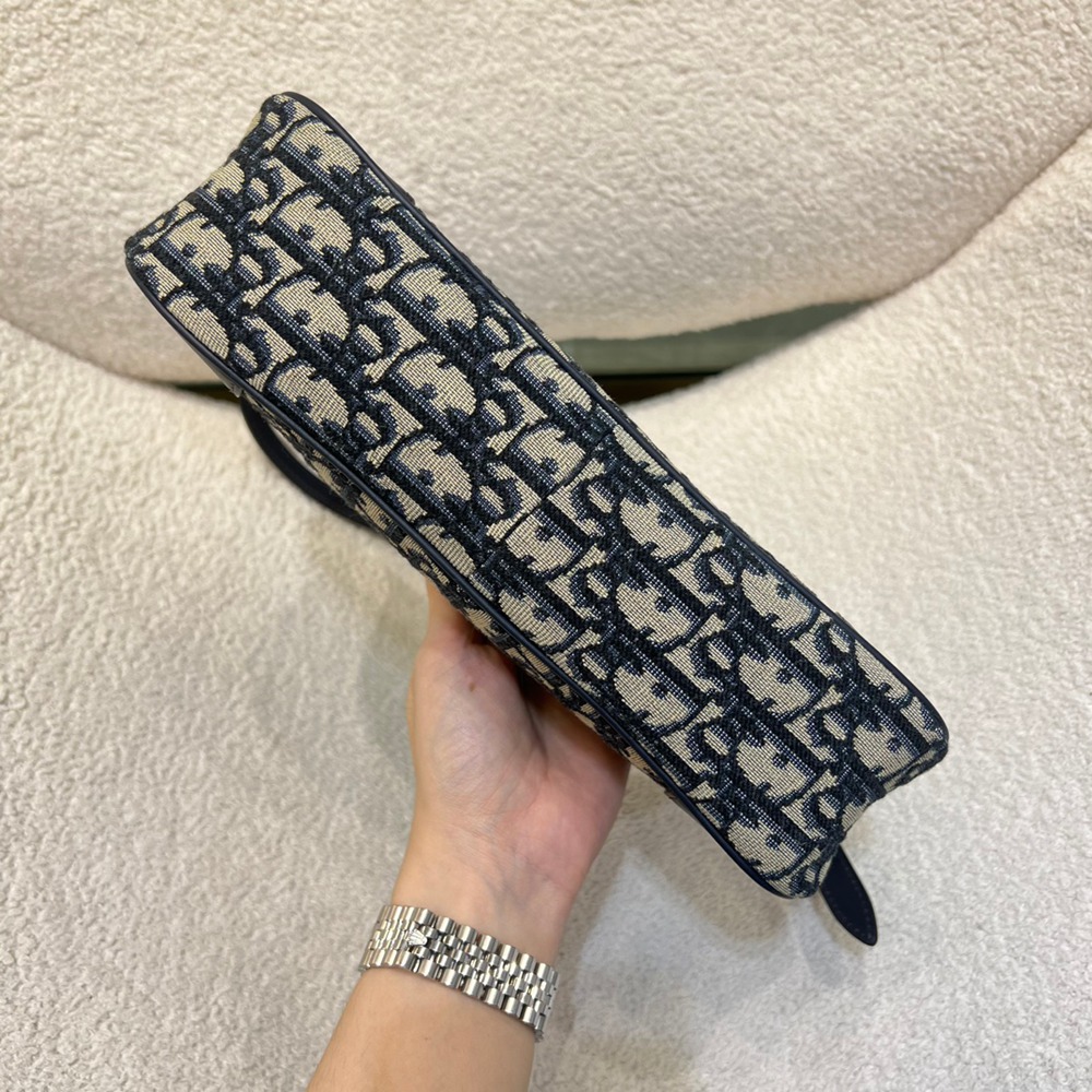 30 Montaigne Wanderlust藍_8