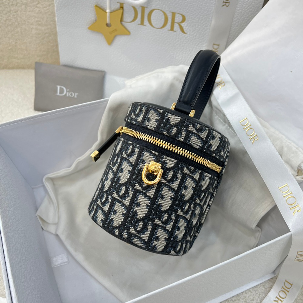 Signature Vanity老花_3