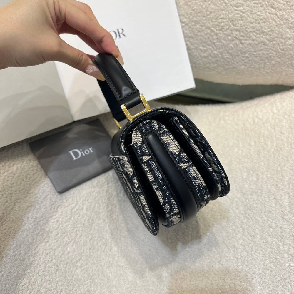 新款 Handle老花配皮_8