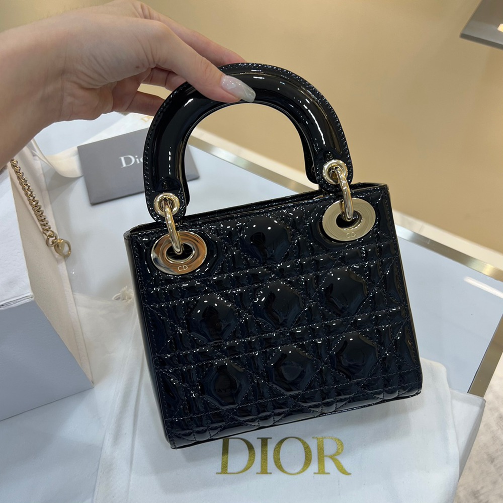 Mini Lady黑色漆皮_3