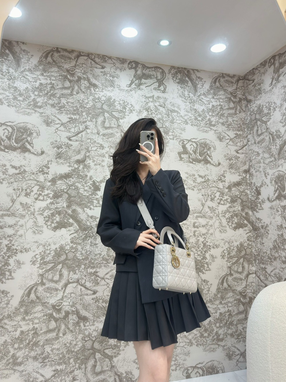 Lady灰色_5