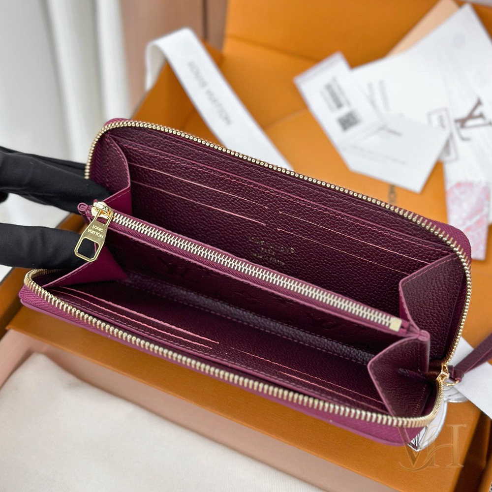 M25815 紫色 Clemence 錢夾_2