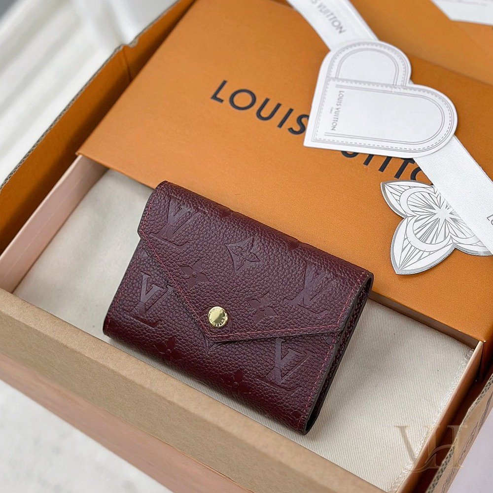 M64060 紫色 Victorine 錢夾_1