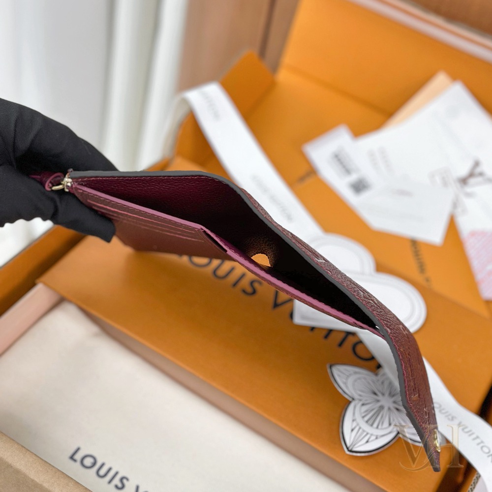 M64060 紫色 Victorine 錢夾_4